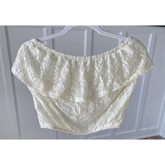 Forever 21 Womens Cream Lace Ruffle Tube Crop Top Size Medium - Picture 2 of 7